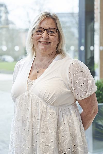 Lesley Harmes